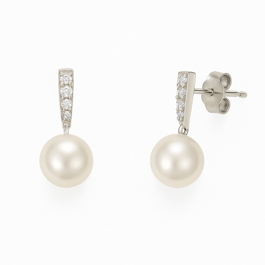 Timeless freshwater pearl earrings