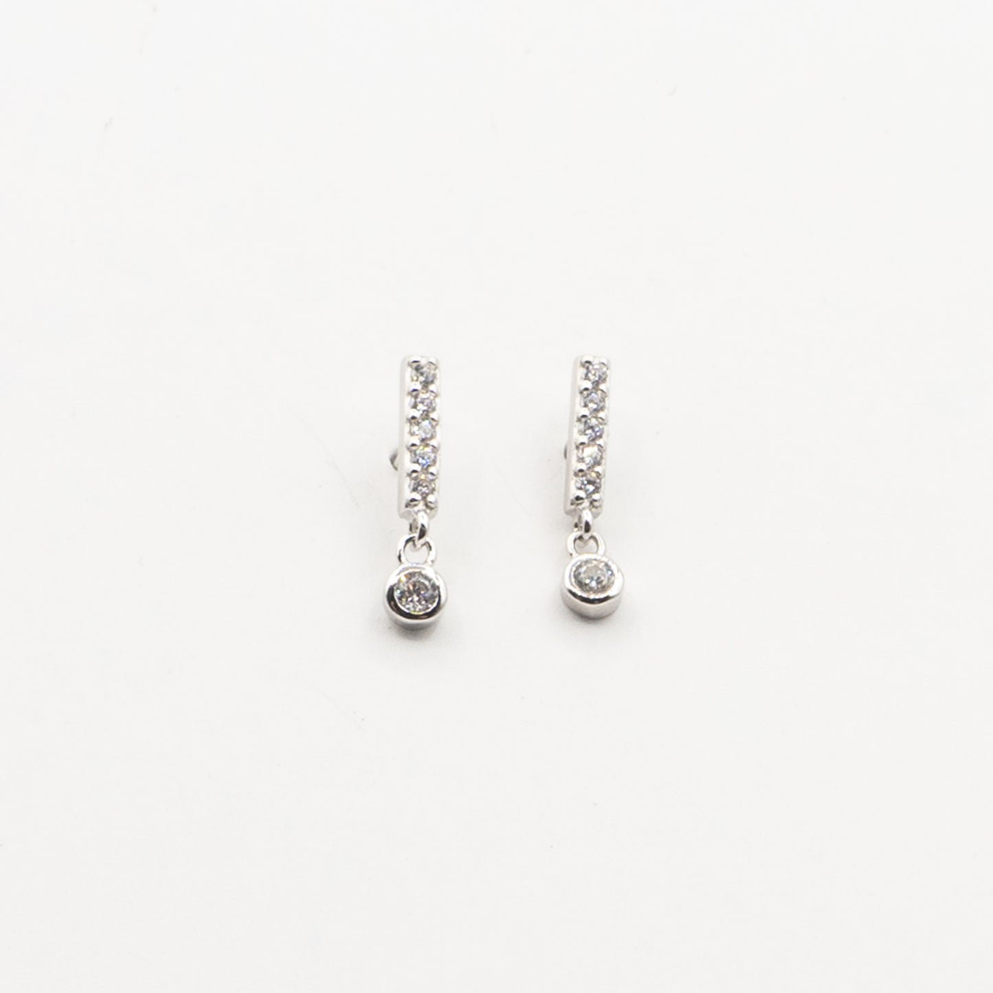 DK-925-135 sterling silver dainty studs
