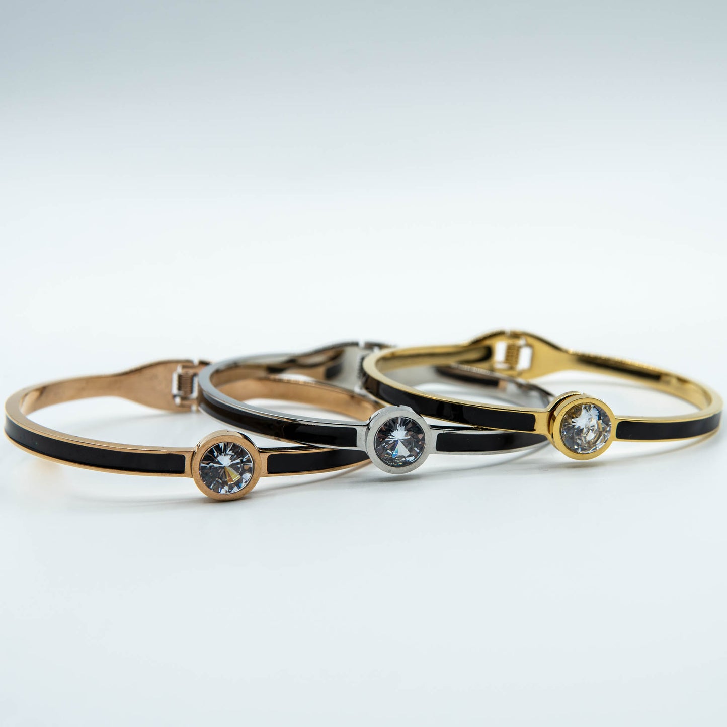 SUZAN stainless steel bangle