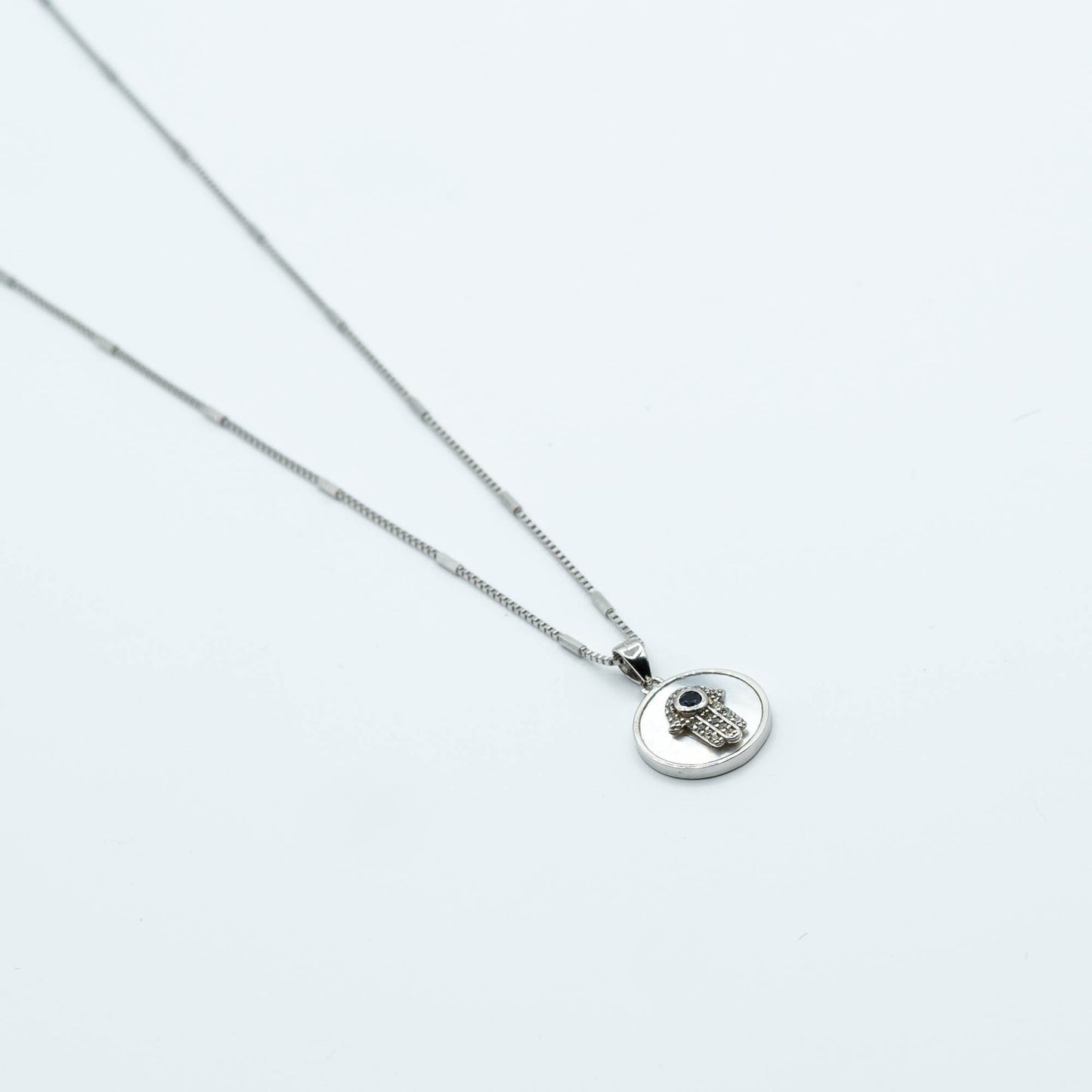 DK-925-448 Hamsa Necklace with Mother of pearl
