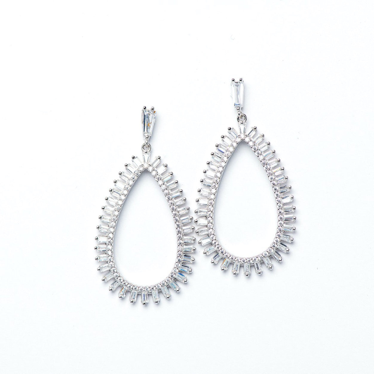 DK-925-093 Large Pending oval earrings