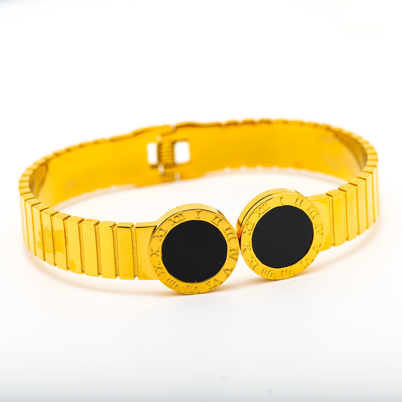 wide stainless steel bangle with black Mop