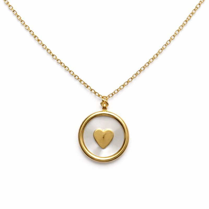Gold Heart Medallion Necklace – Mother of Pearl