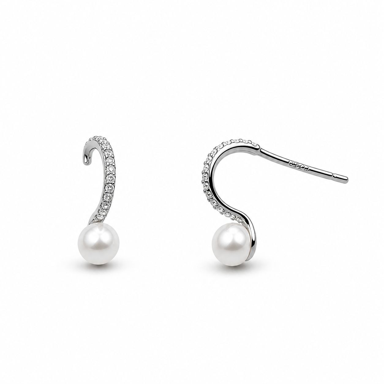 boucles d'oreilles classiques en perles d'eau douce 