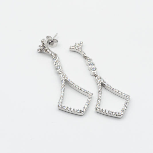 DK-925-132 sterling silver pending earrings