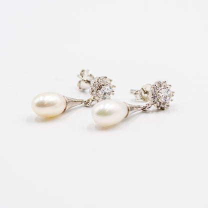 DK-925-173 sterling silver pending pearl earrings
