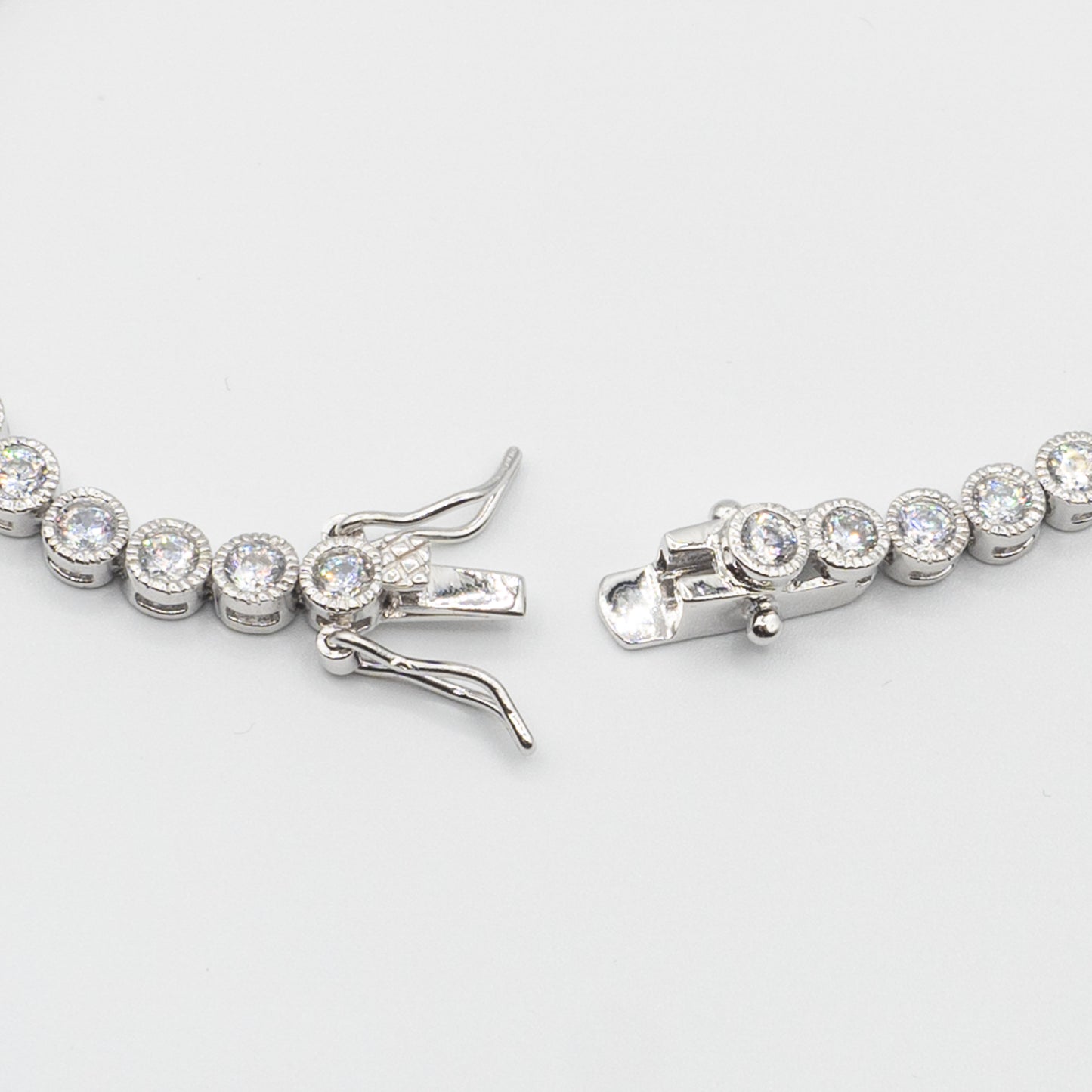 SUZANNE - sterling silver round bracelet
