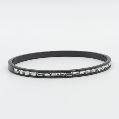 NAOMI -stainless steel bangle with Crystals