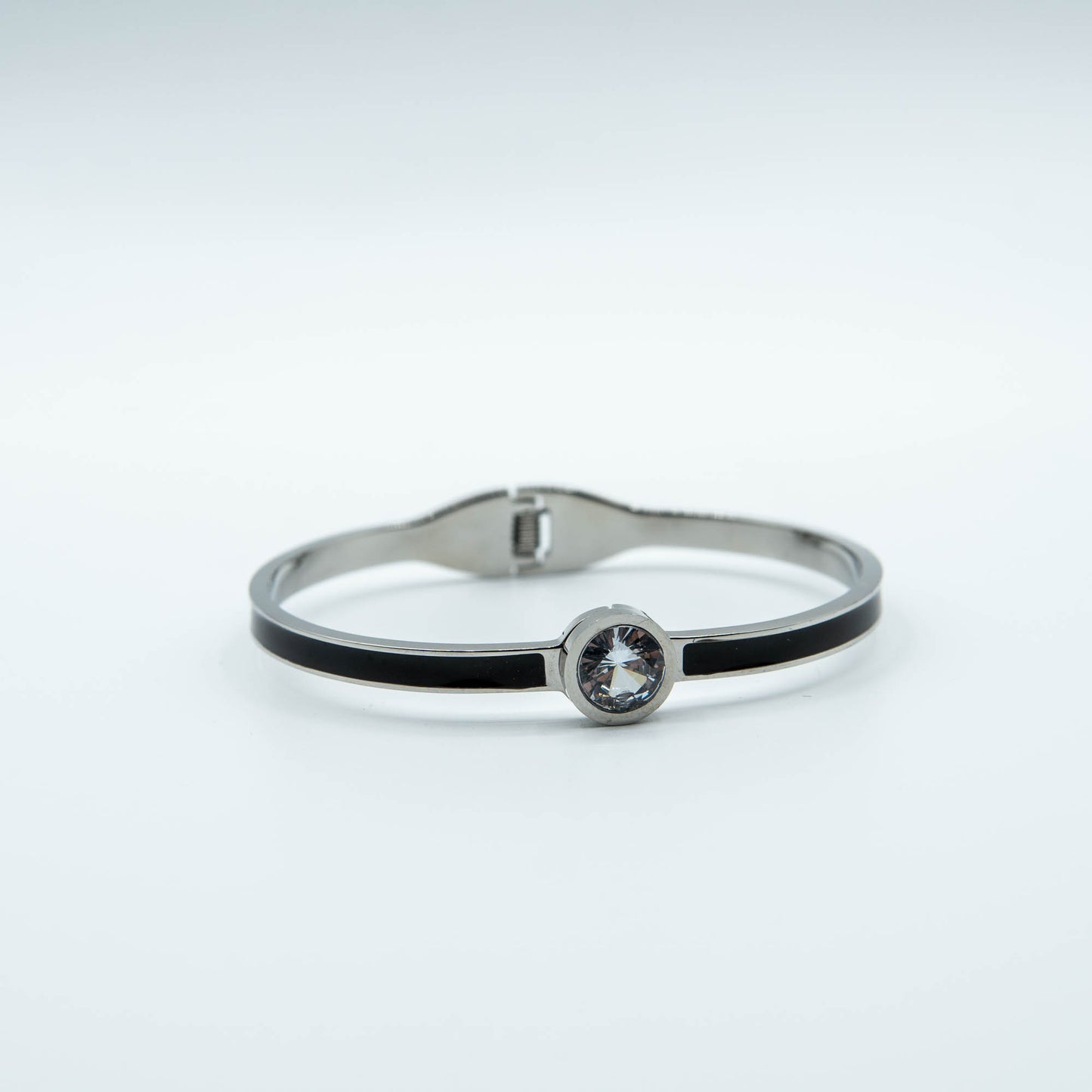 SUZAN stainless steel bangle