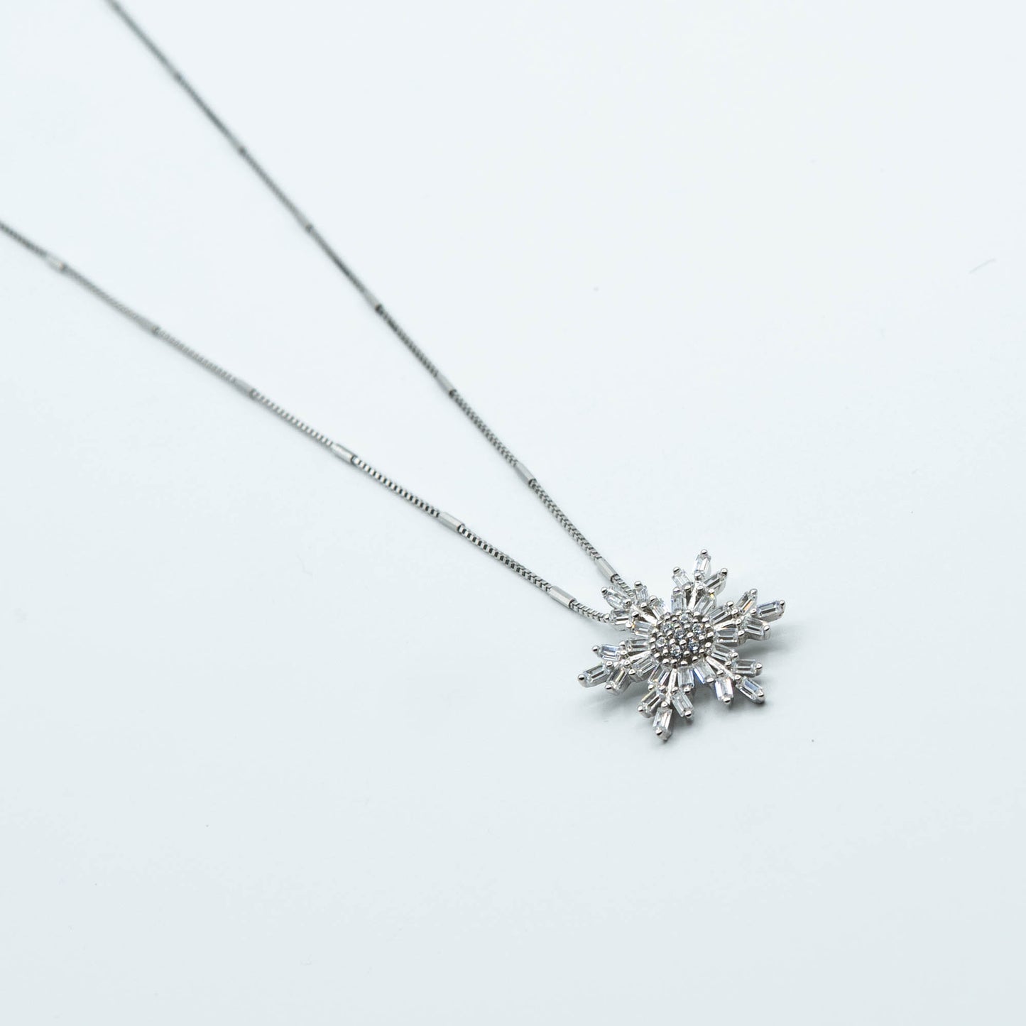 DK-925-453 snowflake necklace