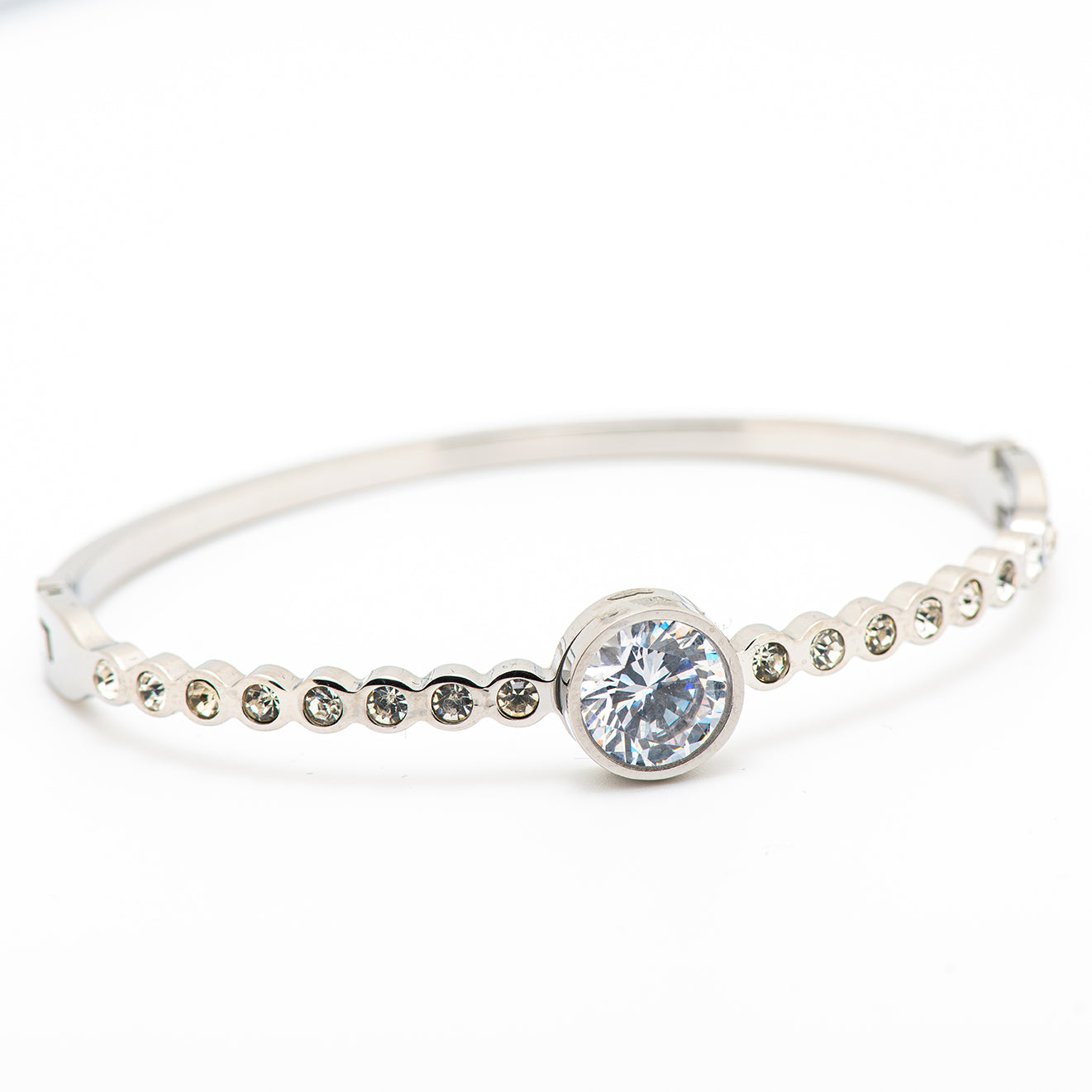 stainless steel bangle with round crystals